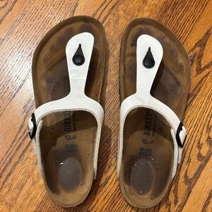 Birkenstock White Patent Leather Gizeh Size 39